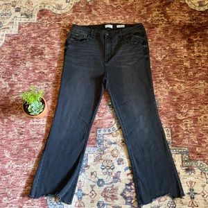 Kensie Jeans The Flare Crop